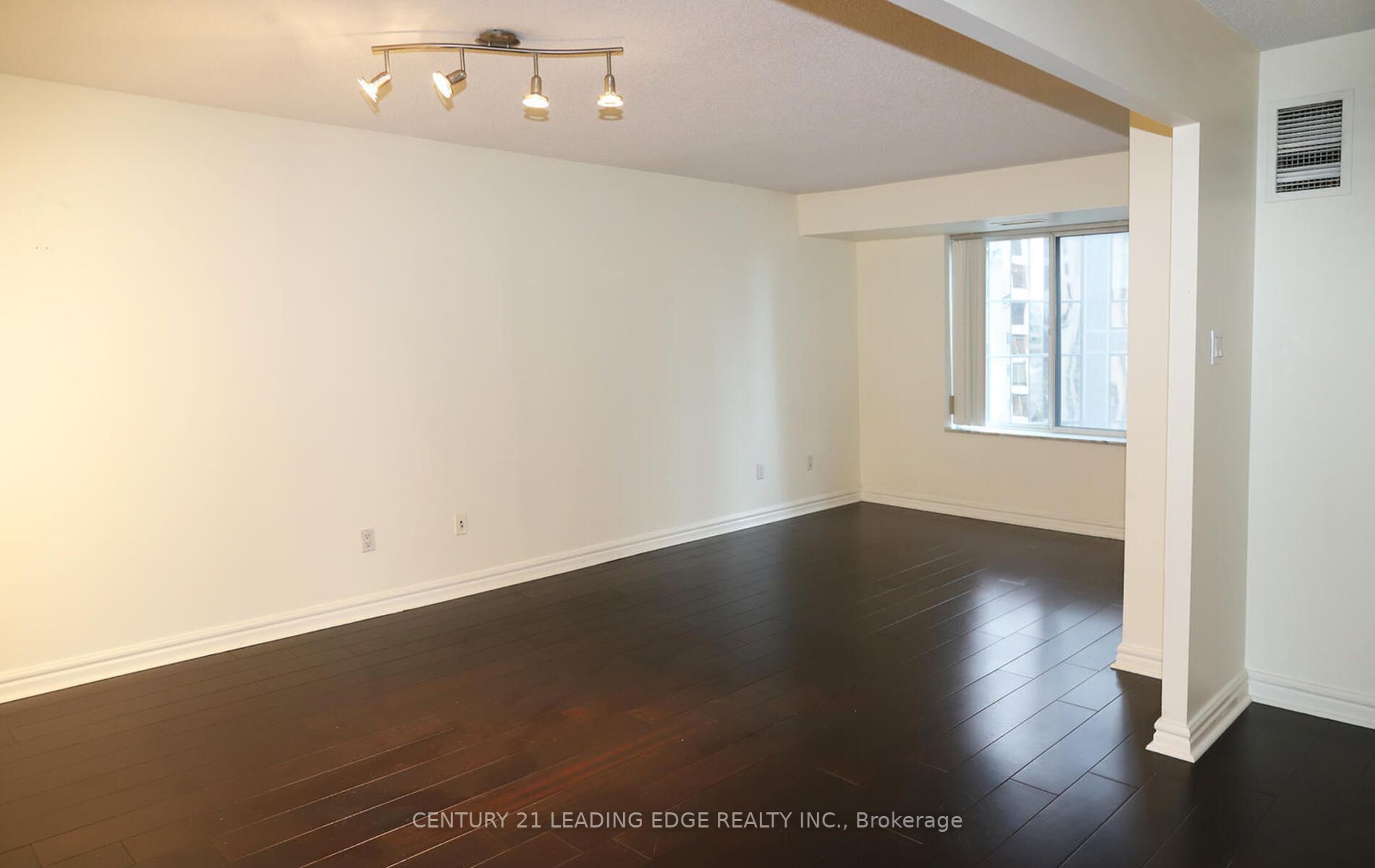 33 University Ave, #1508