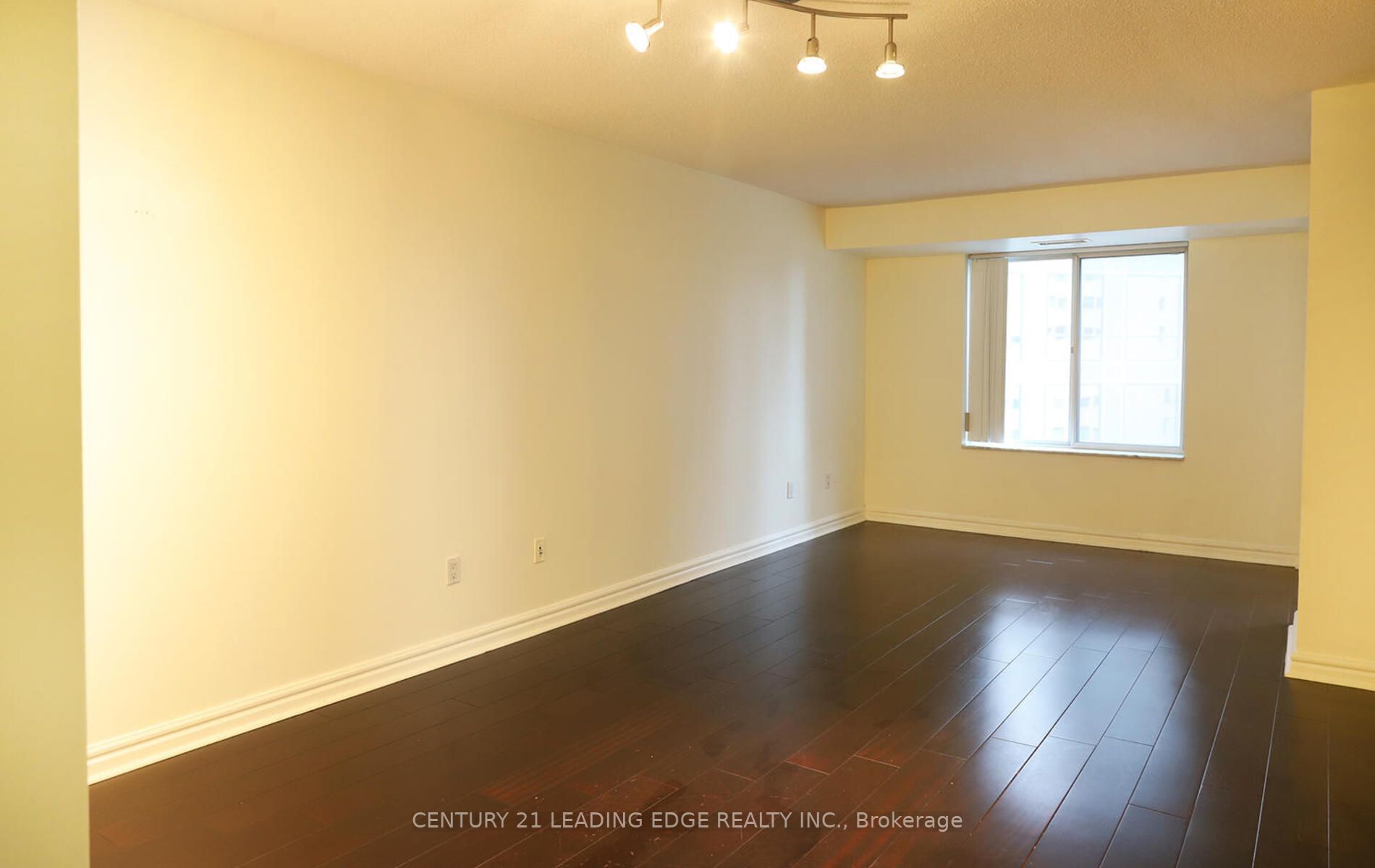 33 University Ave, #1508