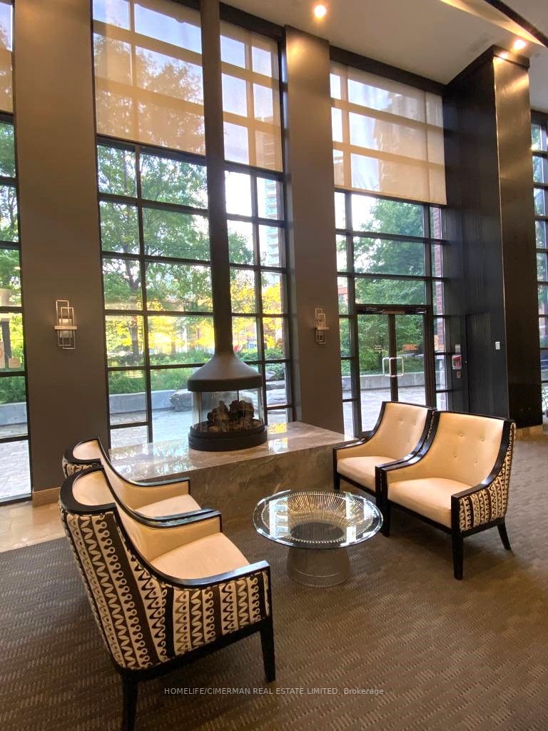 33 Sheppard Avenue E, #1811