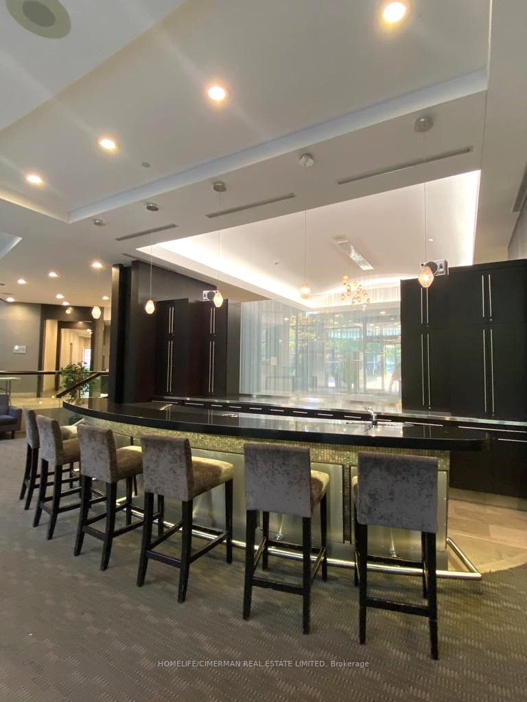 33 Sheppard Avenue E, #1811
