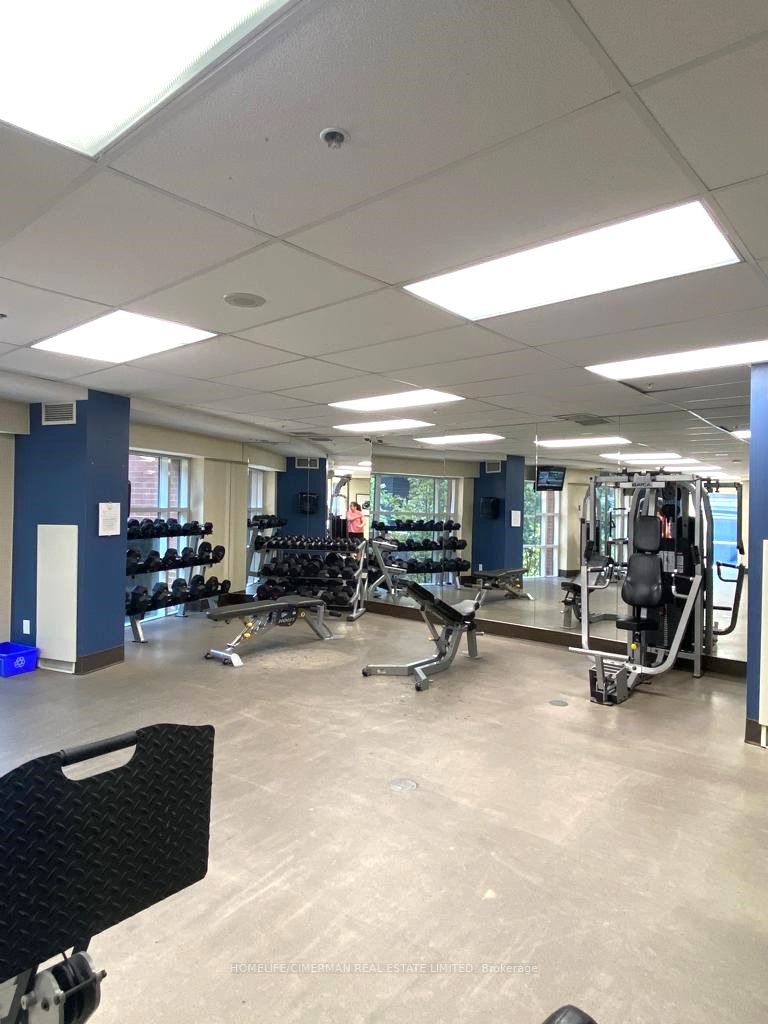 33 Sheppard Avenue E, #1811
