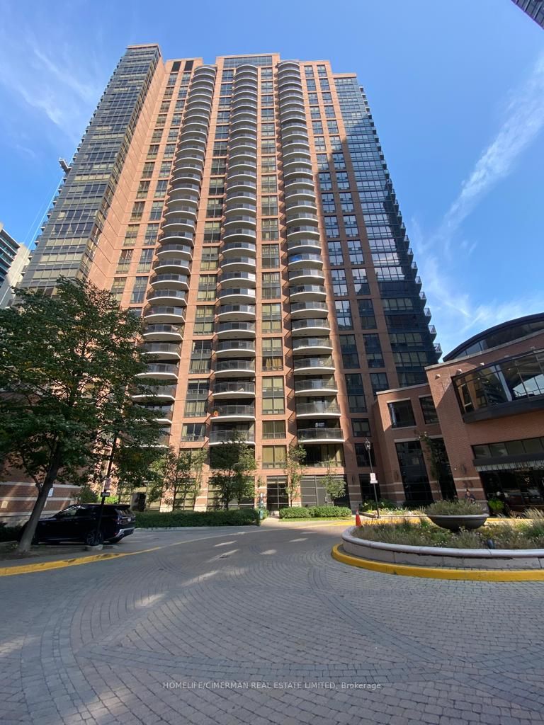 33 Sheppard Avenue E, #1811