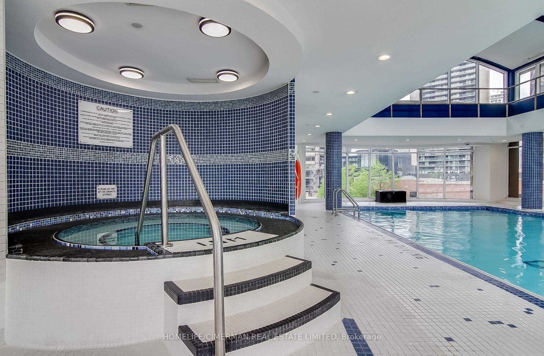 33 Sheppard Avenue E, #1811