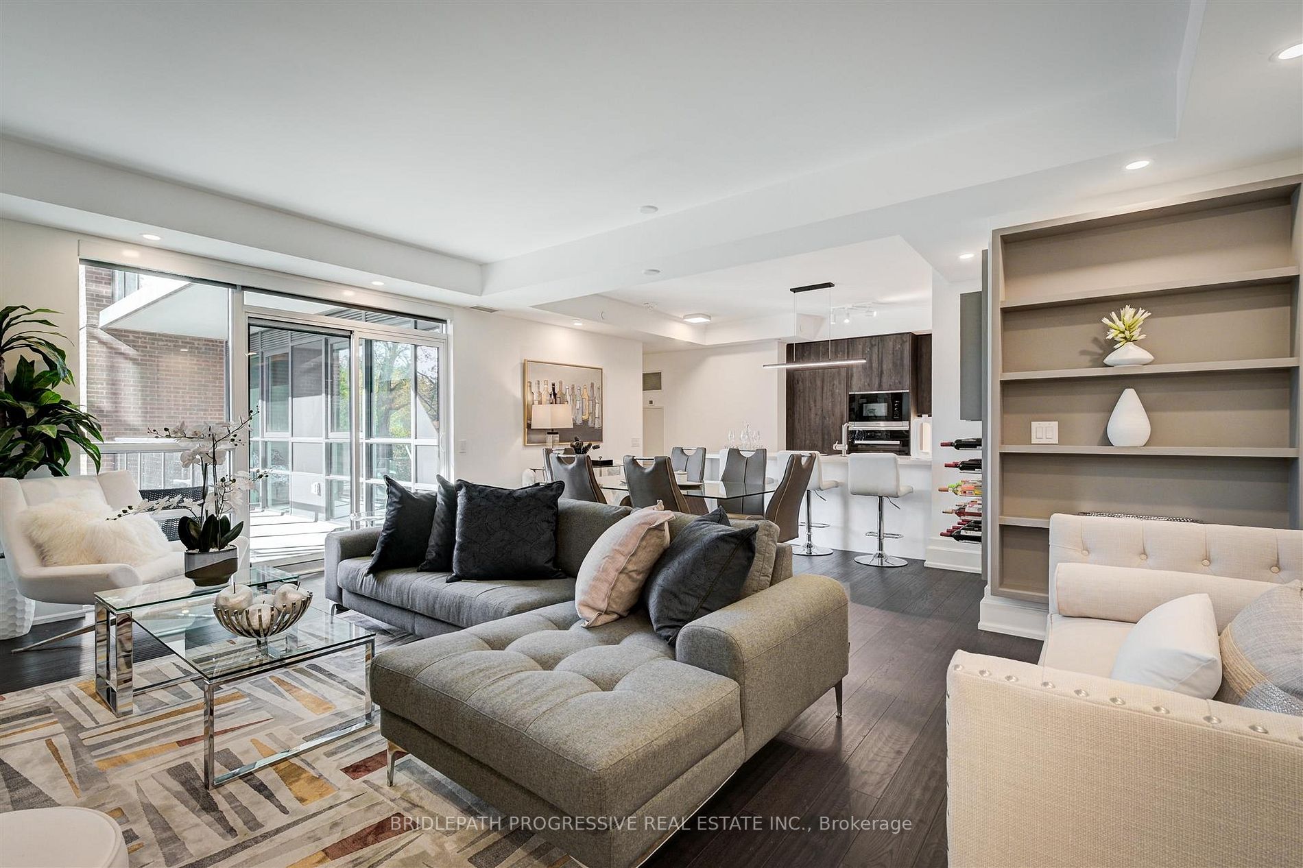 3 Southvale Dr, #401