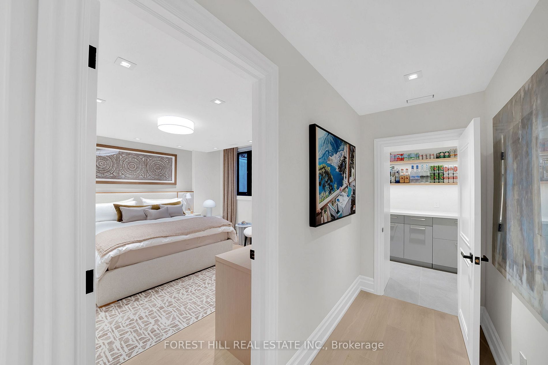 6 Lamport Avenue