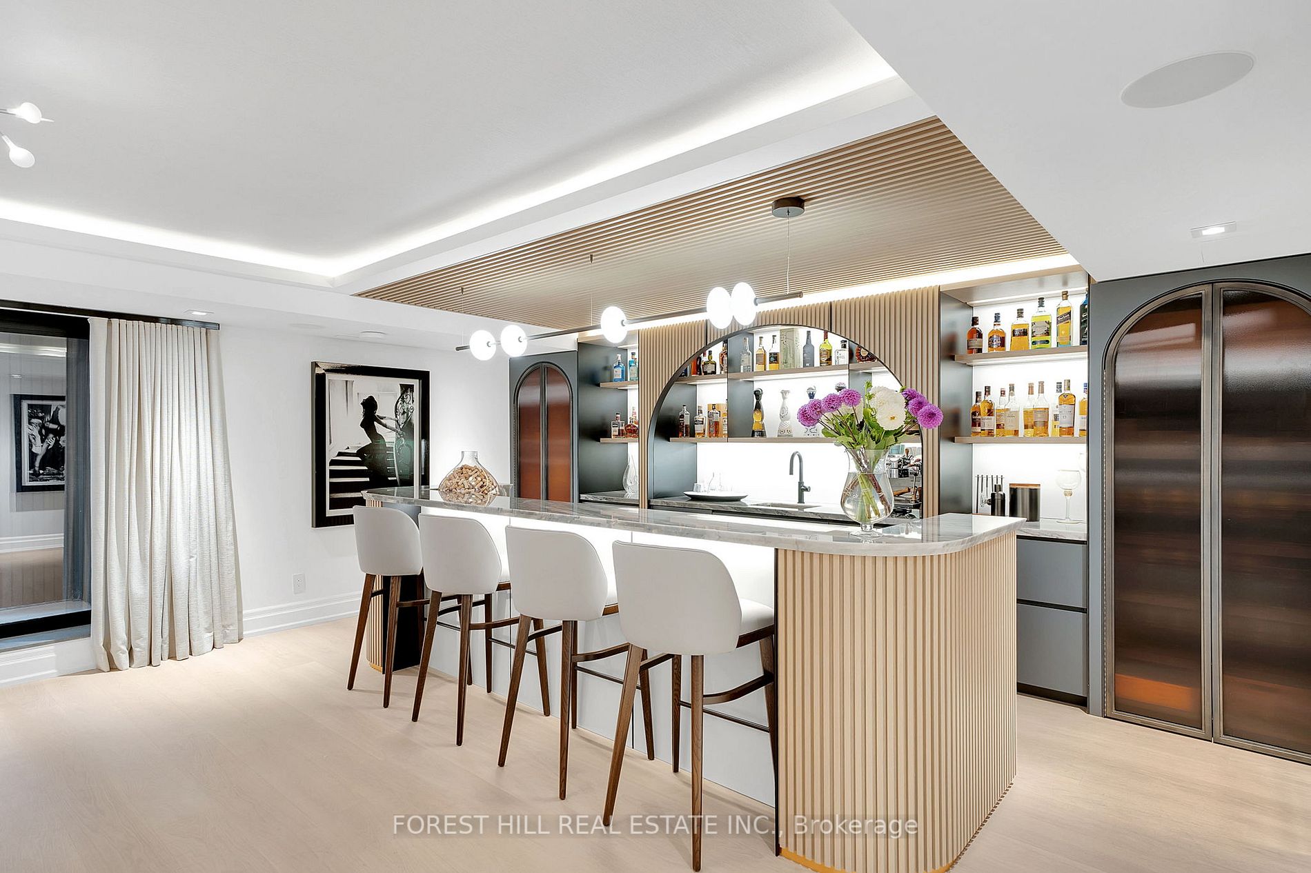6 Lamport Avenue