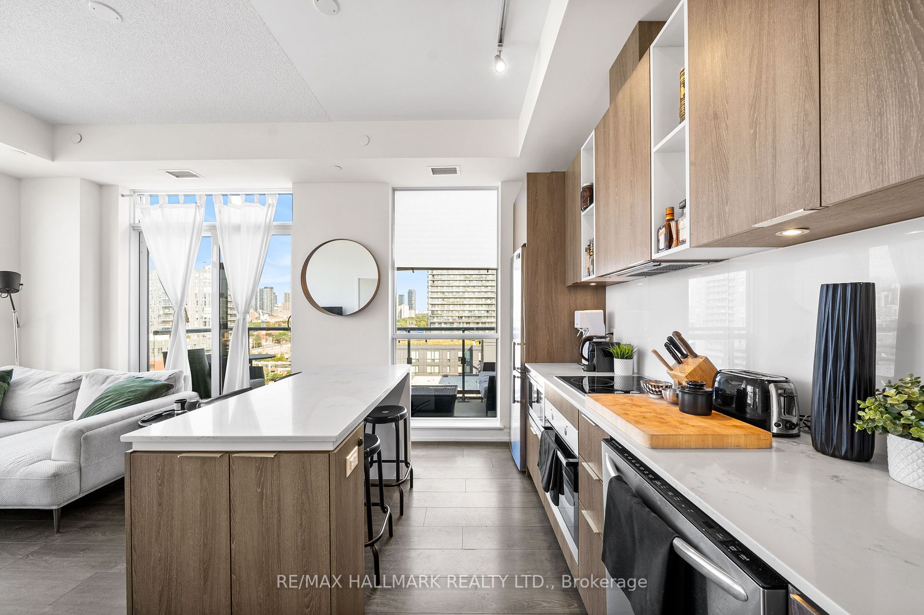 200 Sackville St, #1307