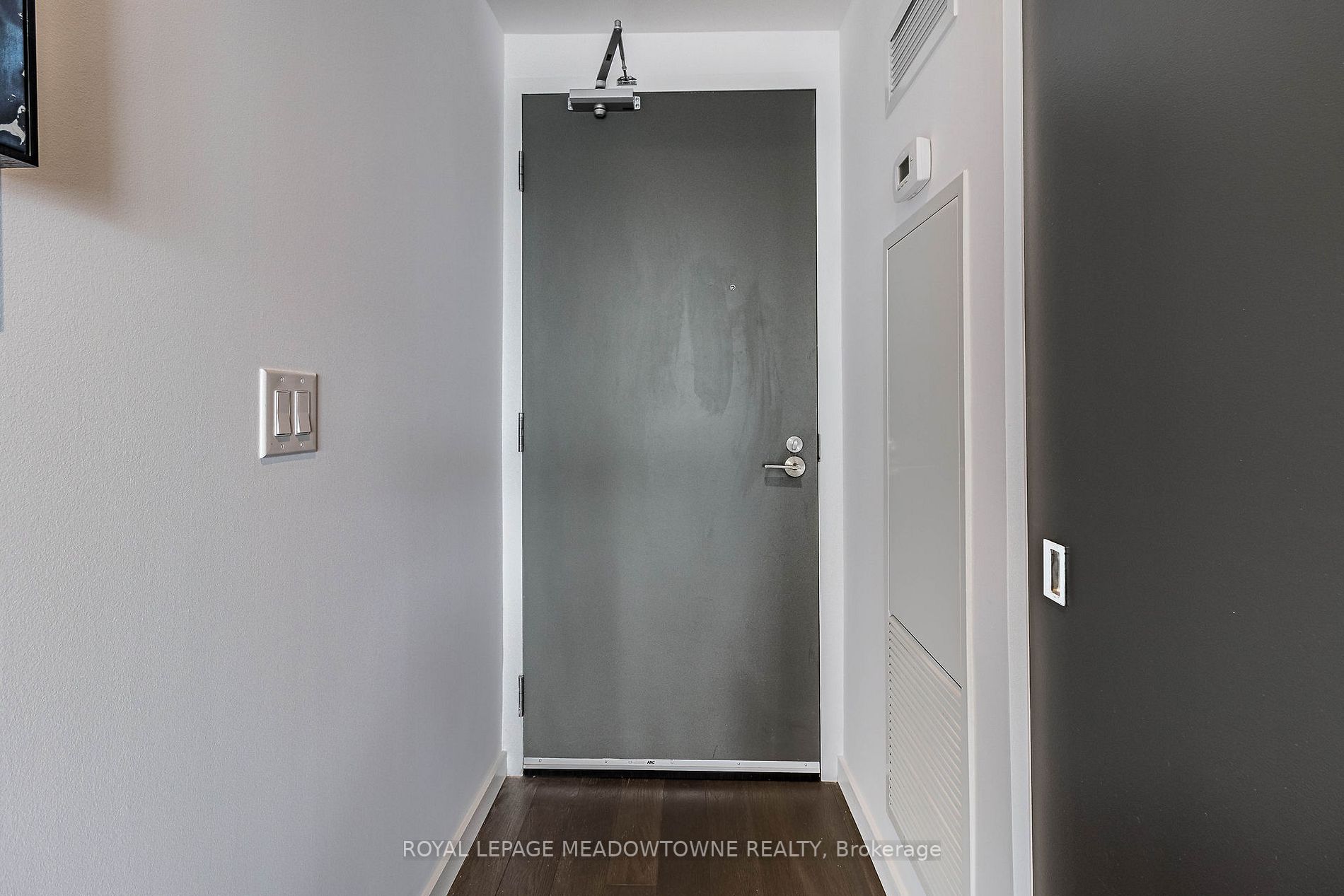 170 Bayview Ave W, #1902