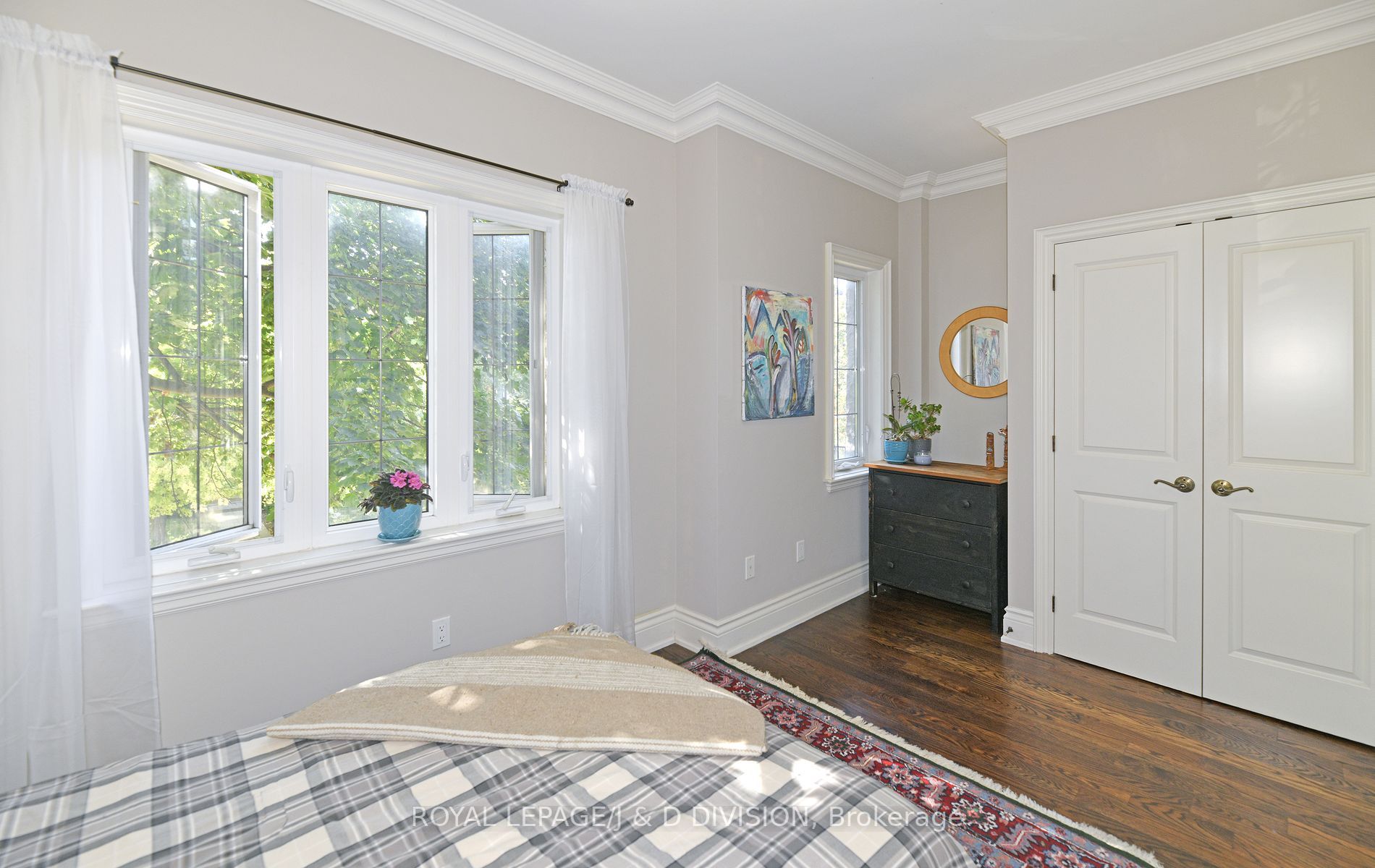 298 Woburn Ave