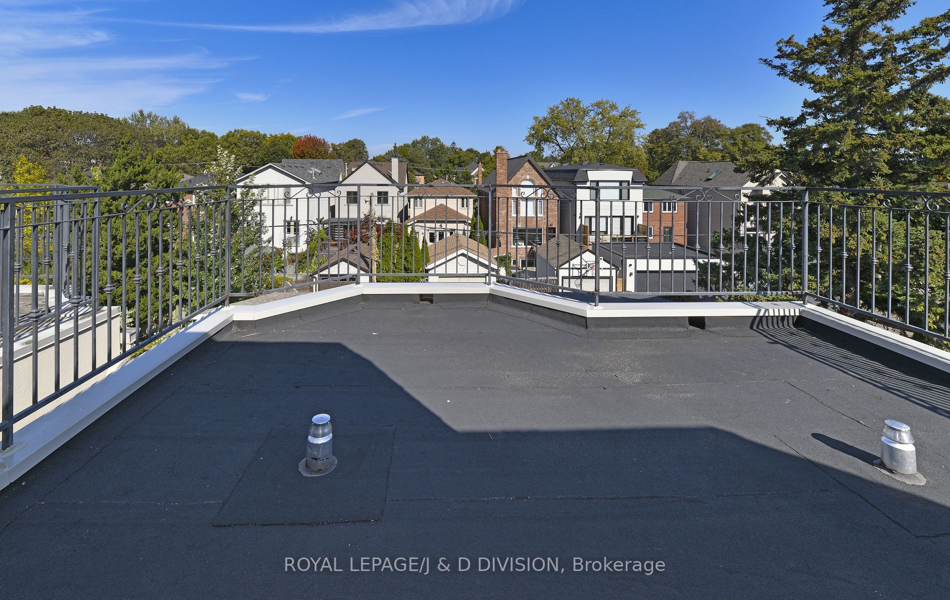 298 Woburn Ave