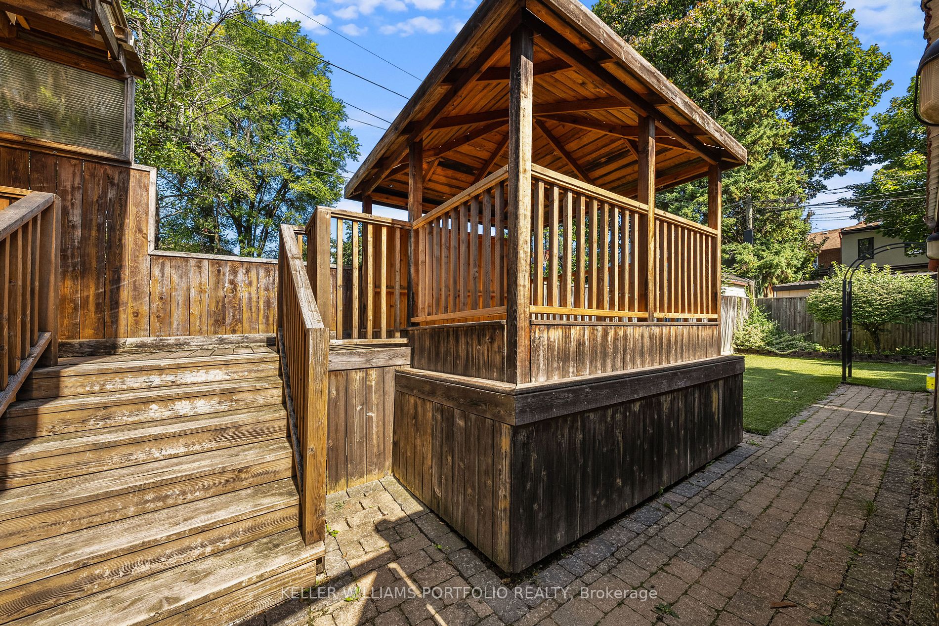 35 Belcourt Rd