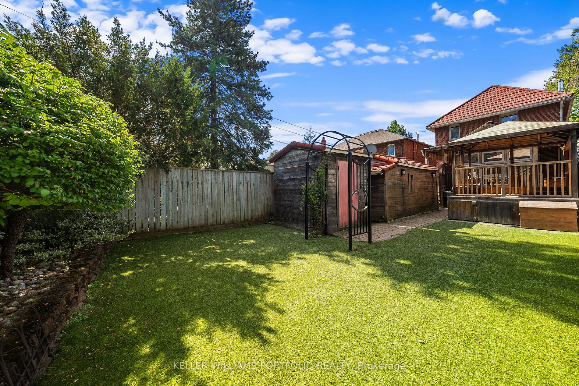 35 Belcourt Rd