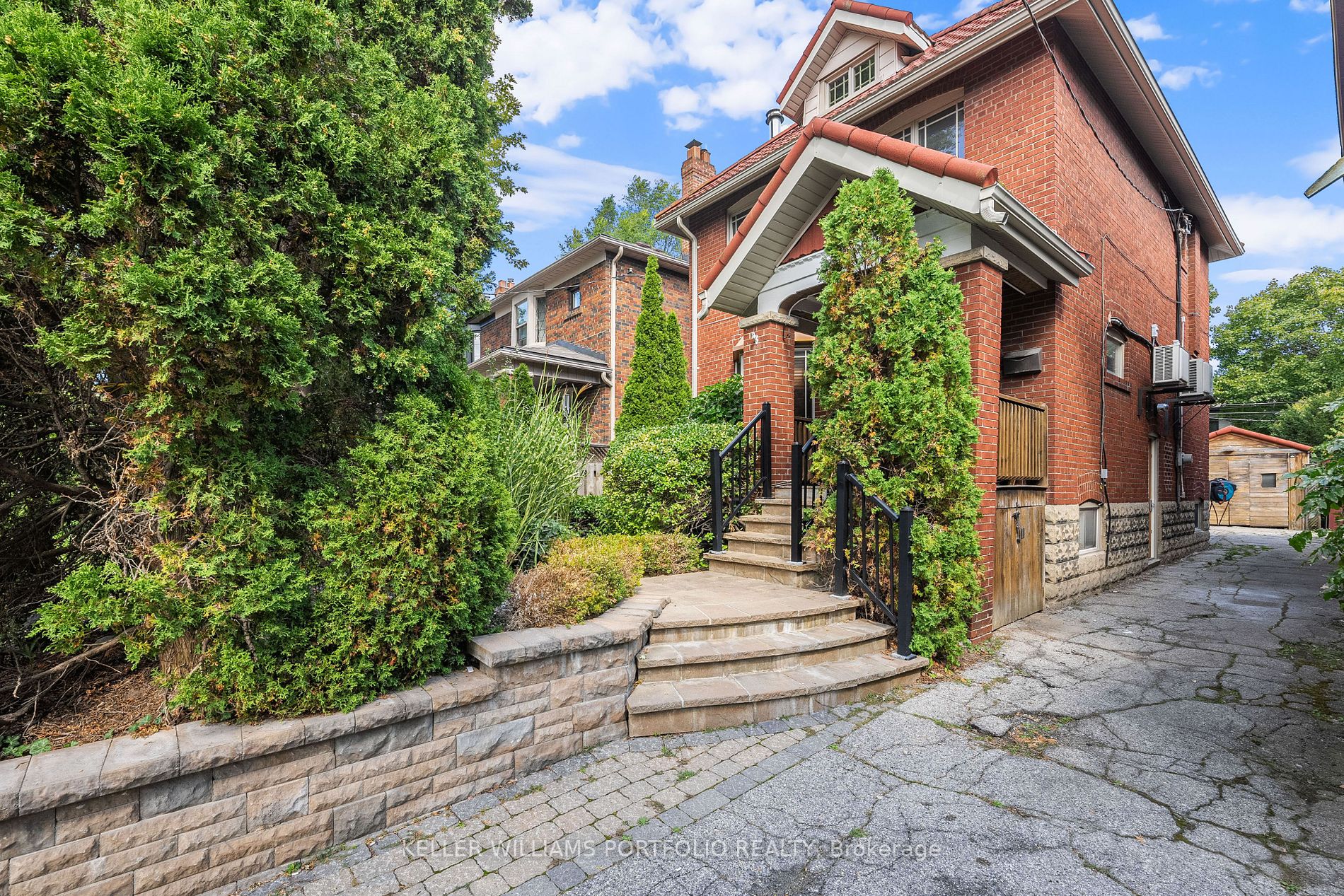 35 Belcourt Rd