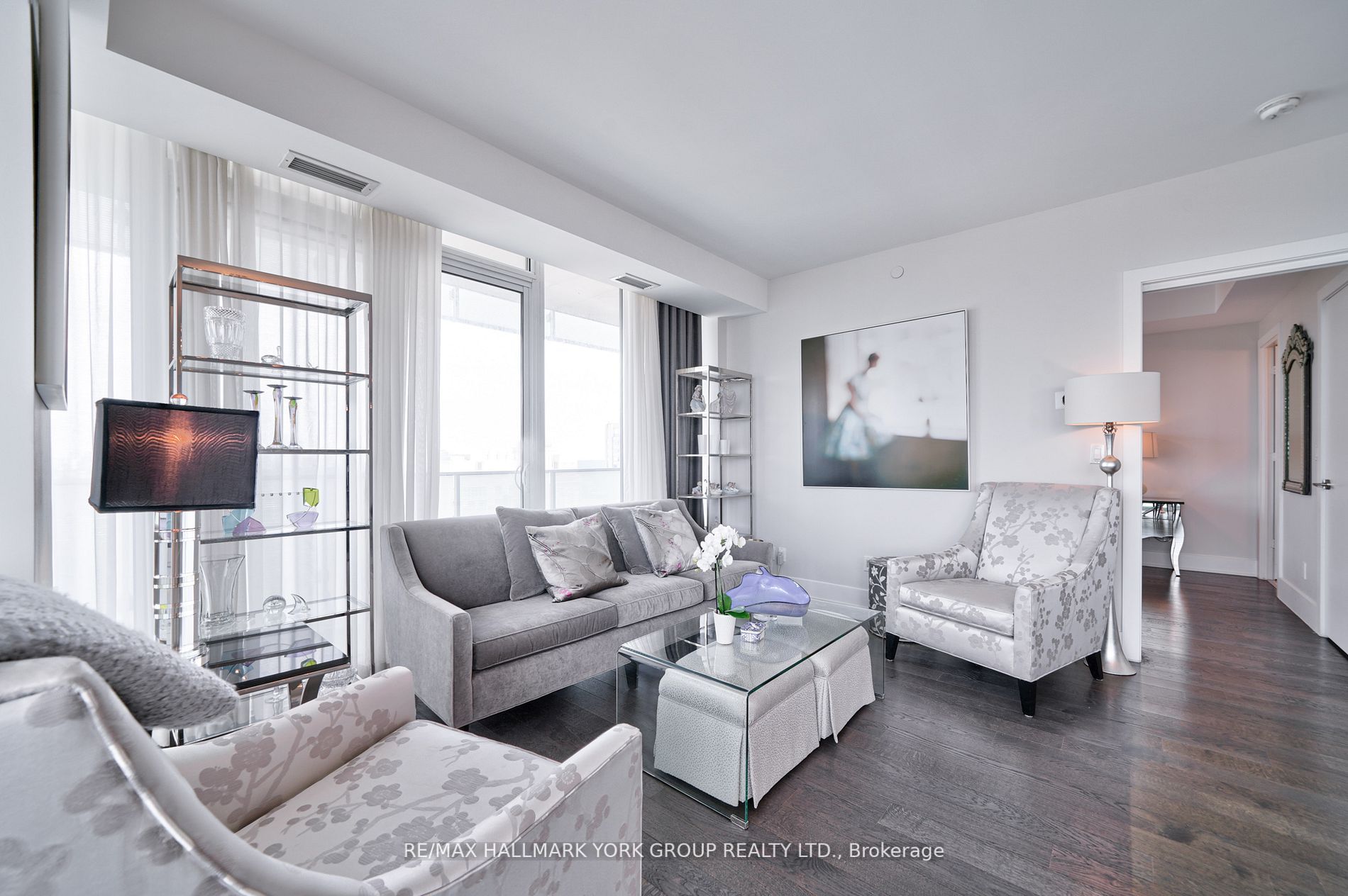 200 Bloor St W, #2706