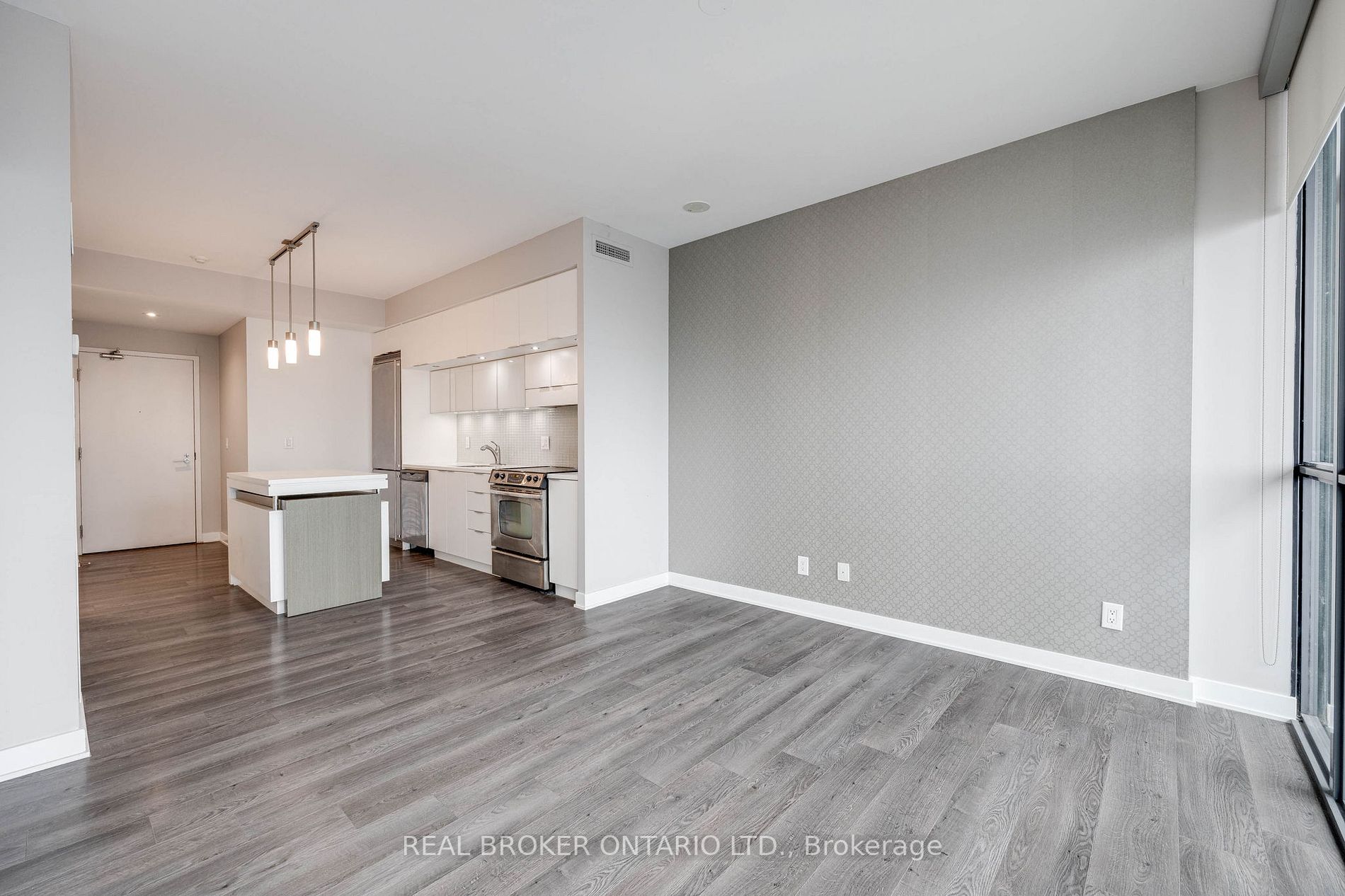 110 Charles St E, #3903
