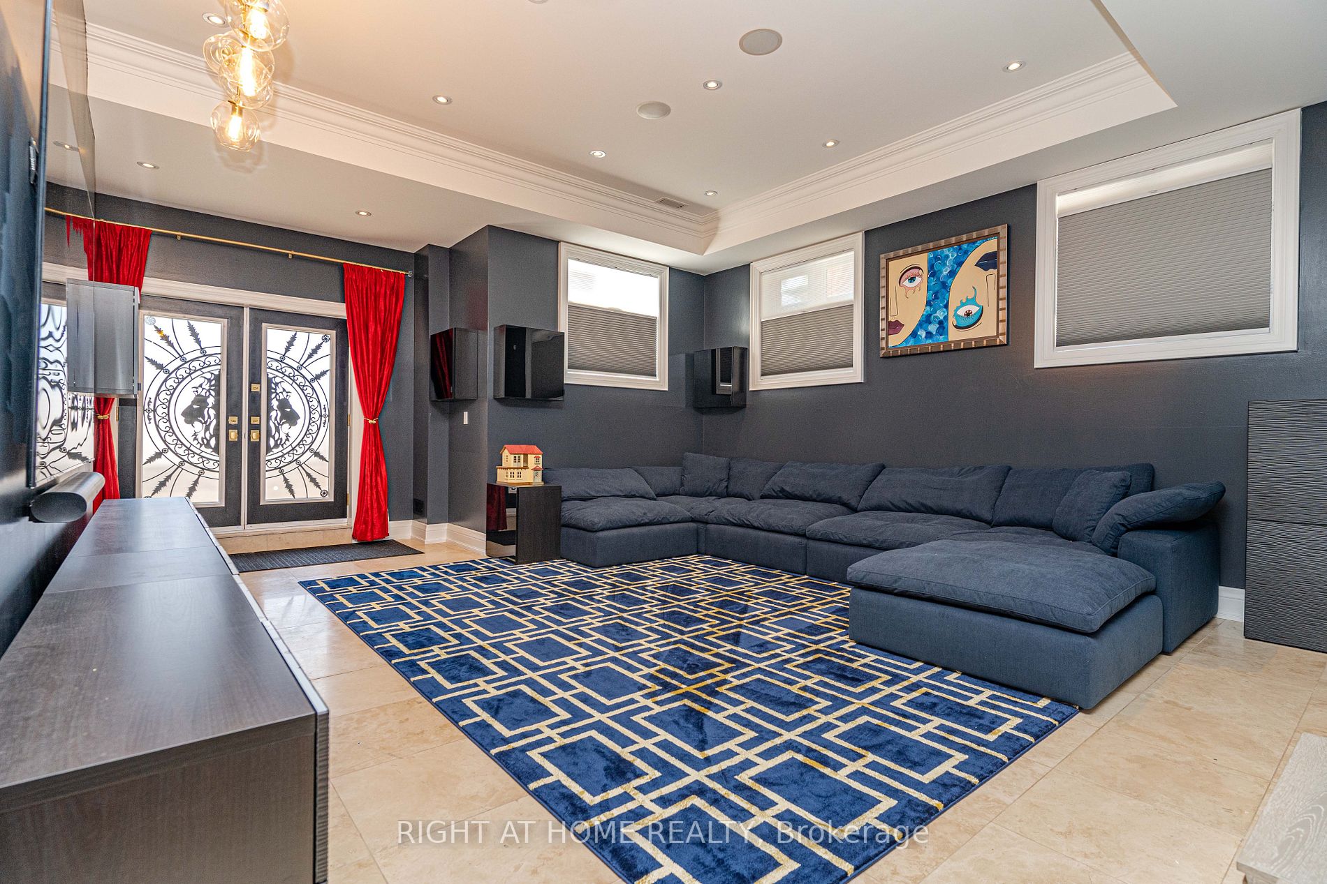 377 Brooke Ave