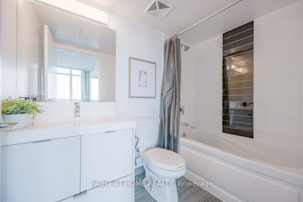 365 Church St, #1208