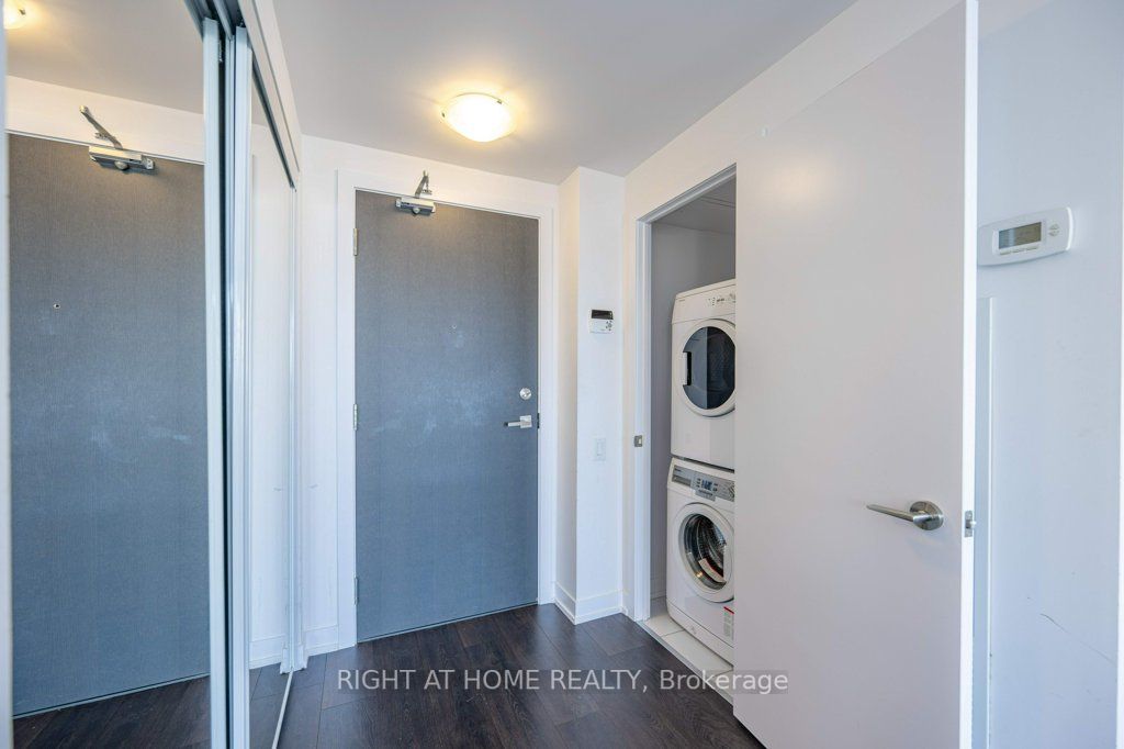 365 Church St, #1208