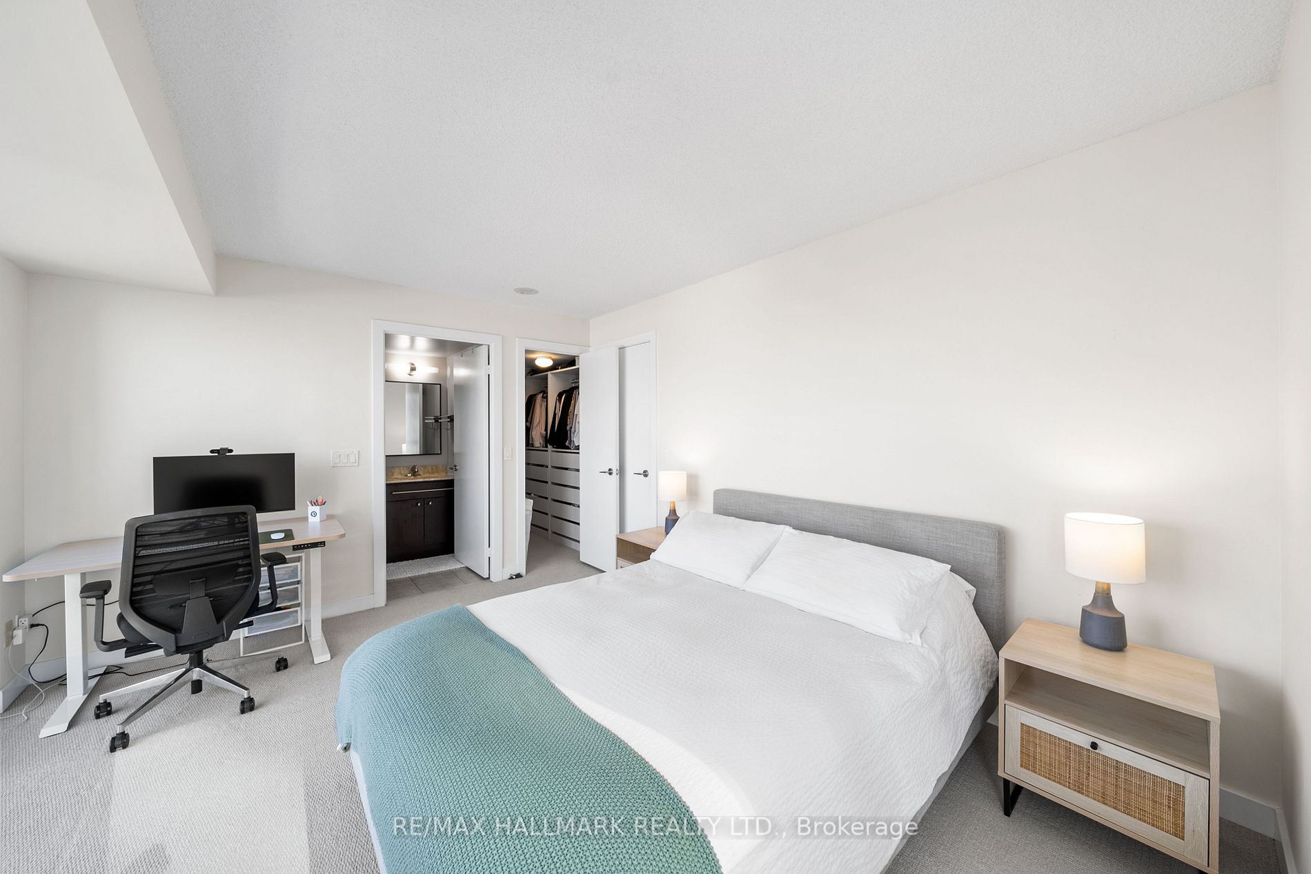 100 Western Battery Rd, #707