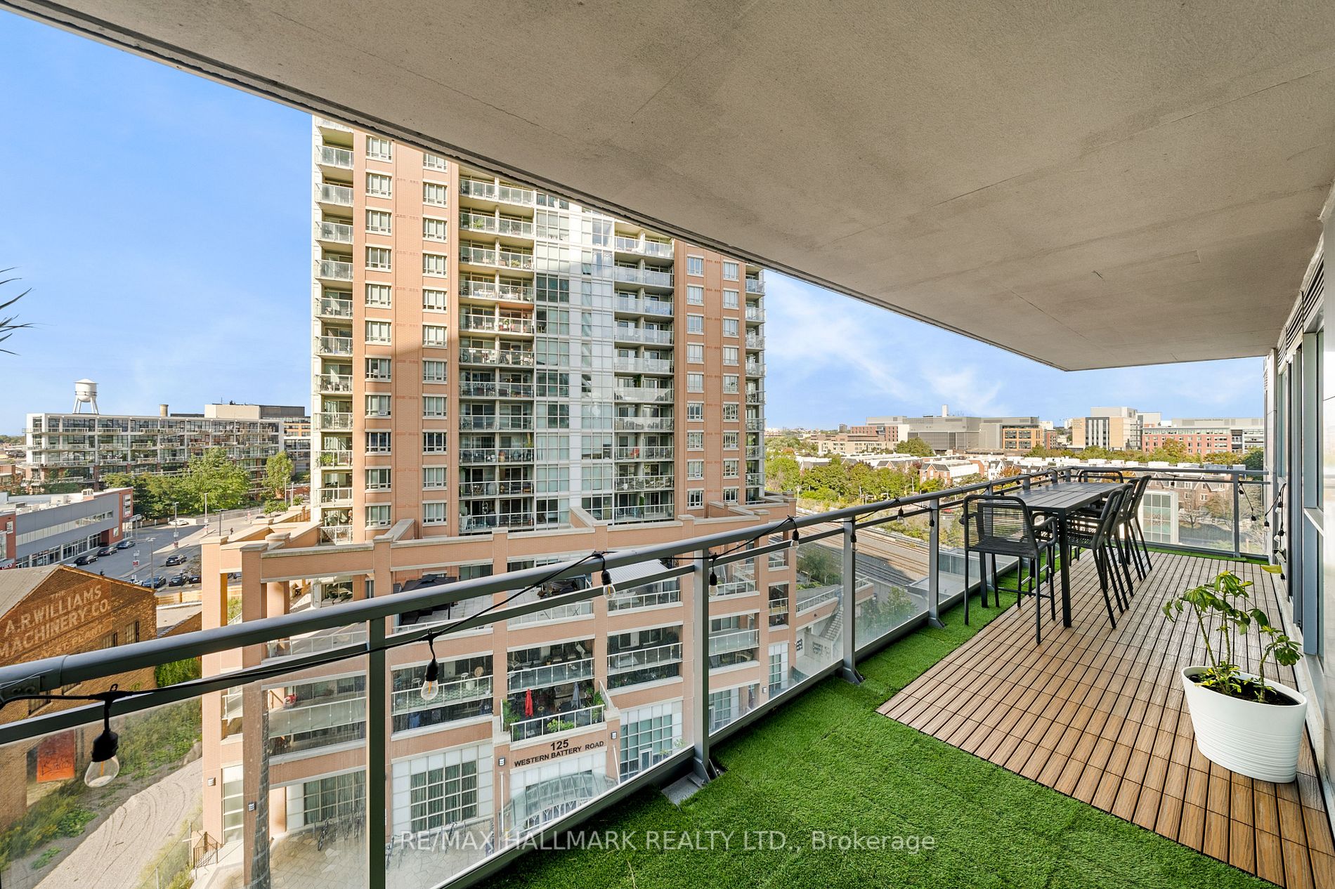 100 Western Battery Rd, #707