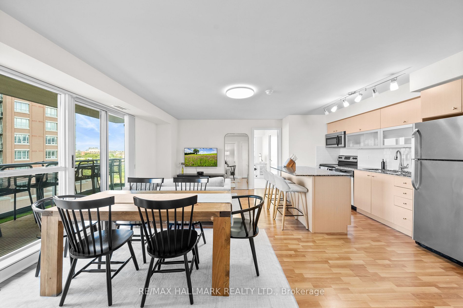 100 Western Battery Rd, #707