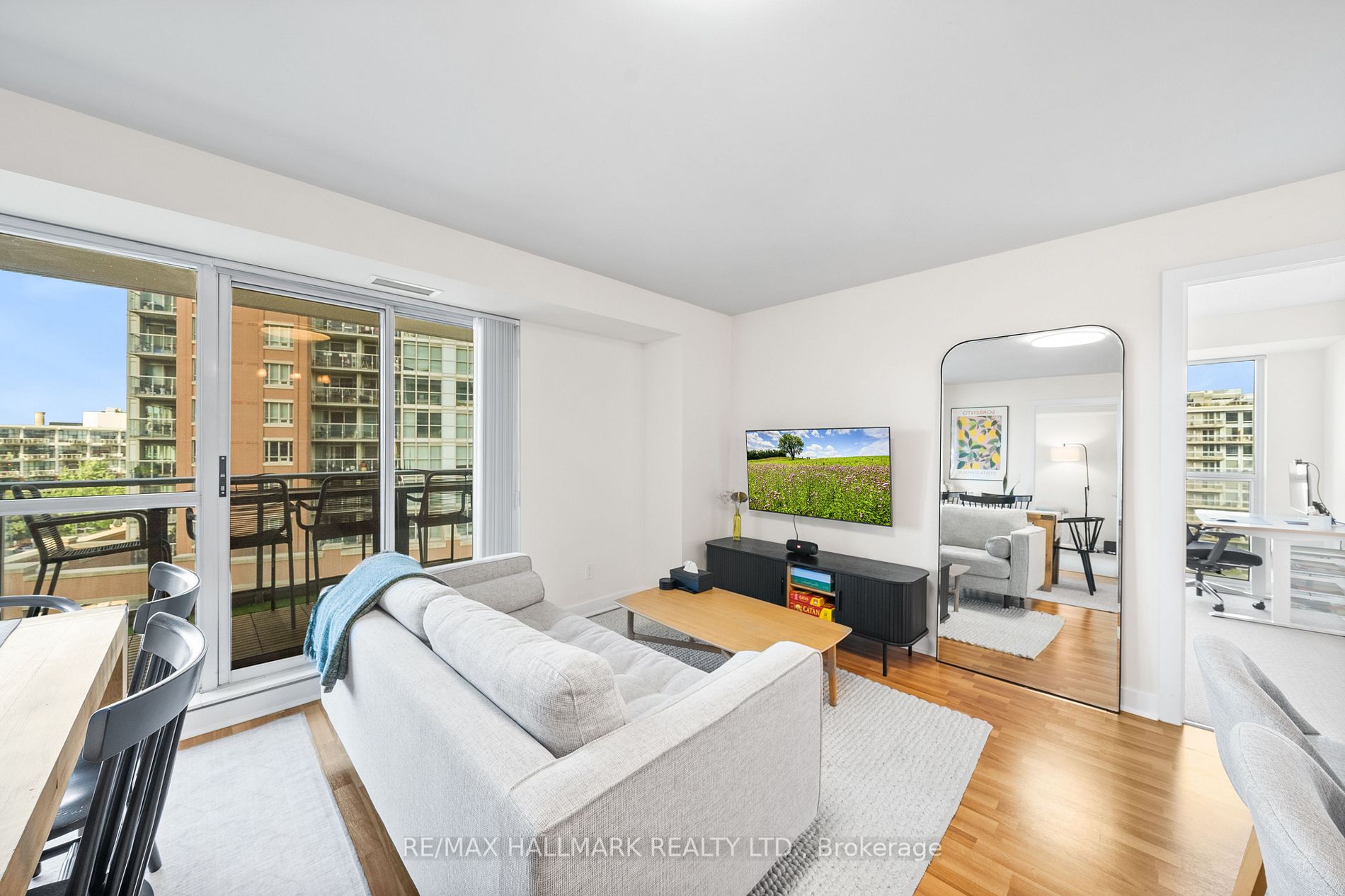 100 Western Battery Rd, #707