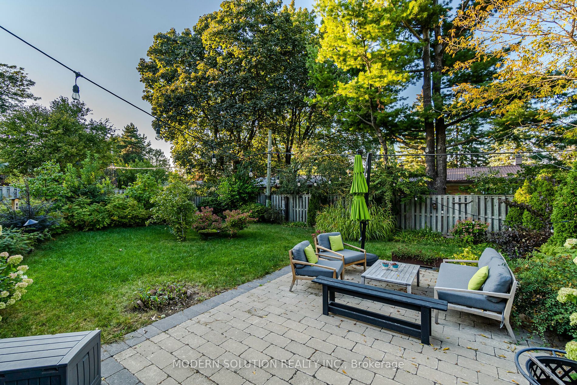92 Cottonwood Dr