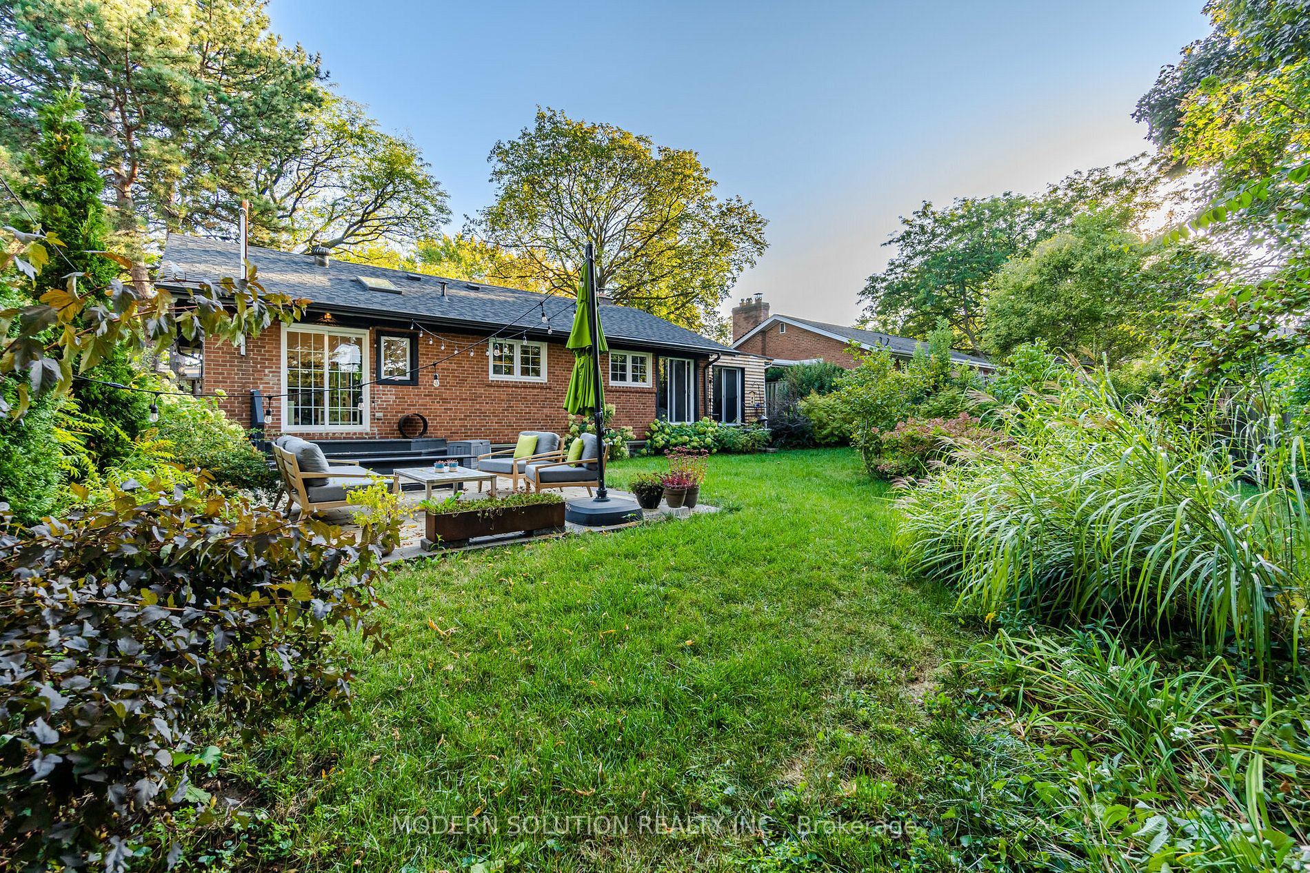 92 Cottonwood Dr