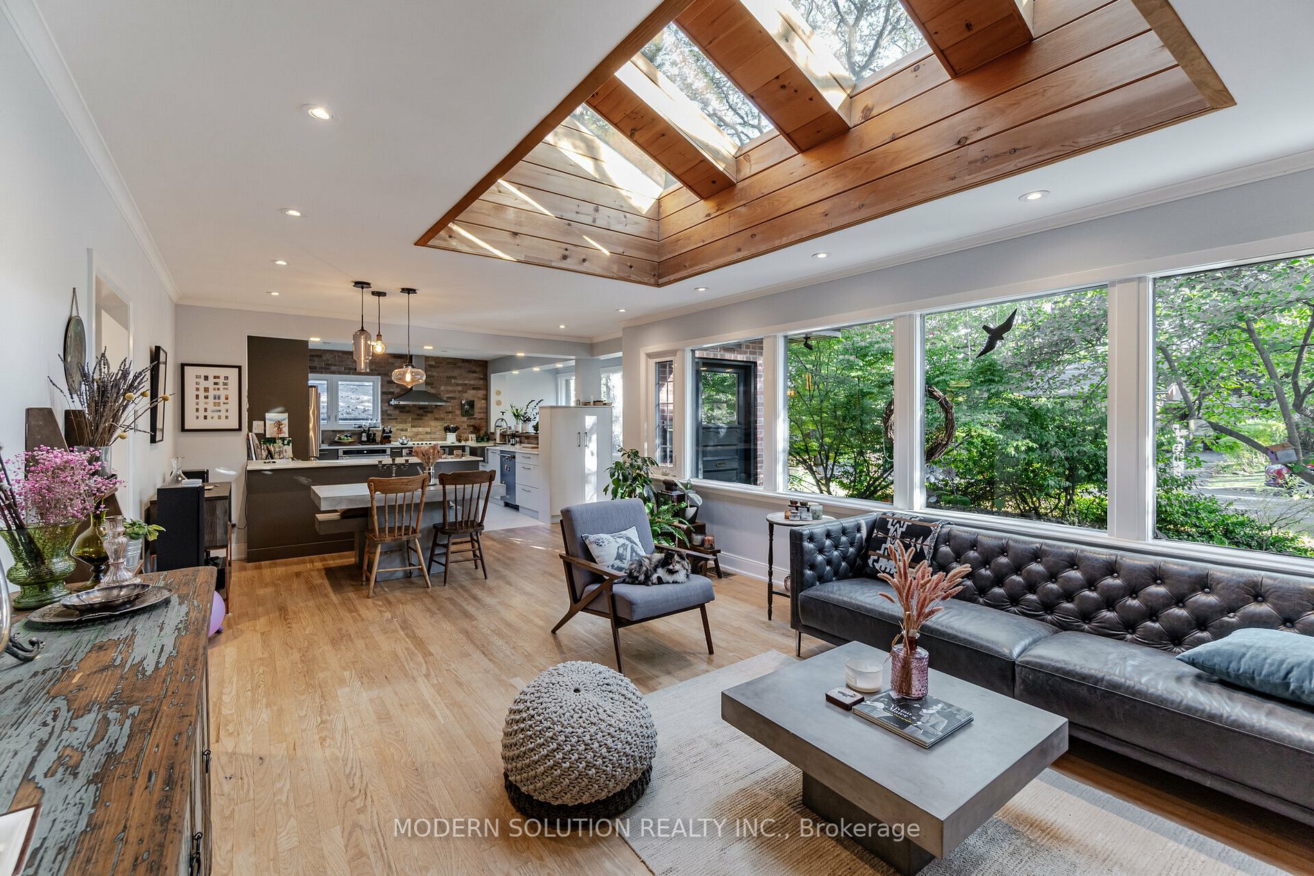 92 Cottonwood Dr