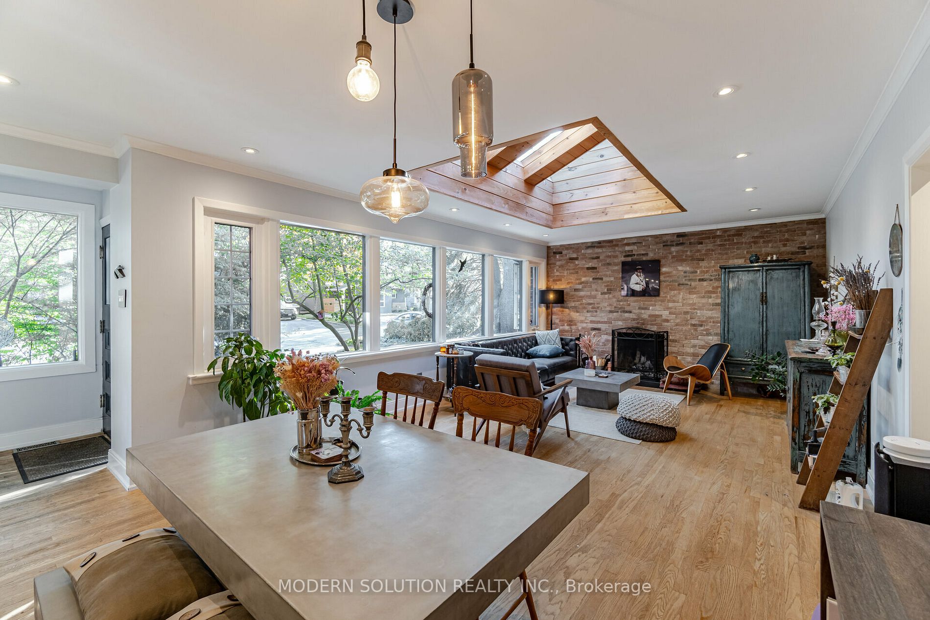 92 Cottonwood Dr