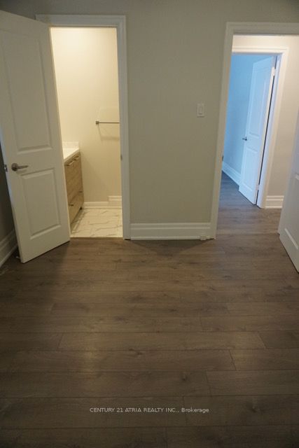 57 Athabaska Ave