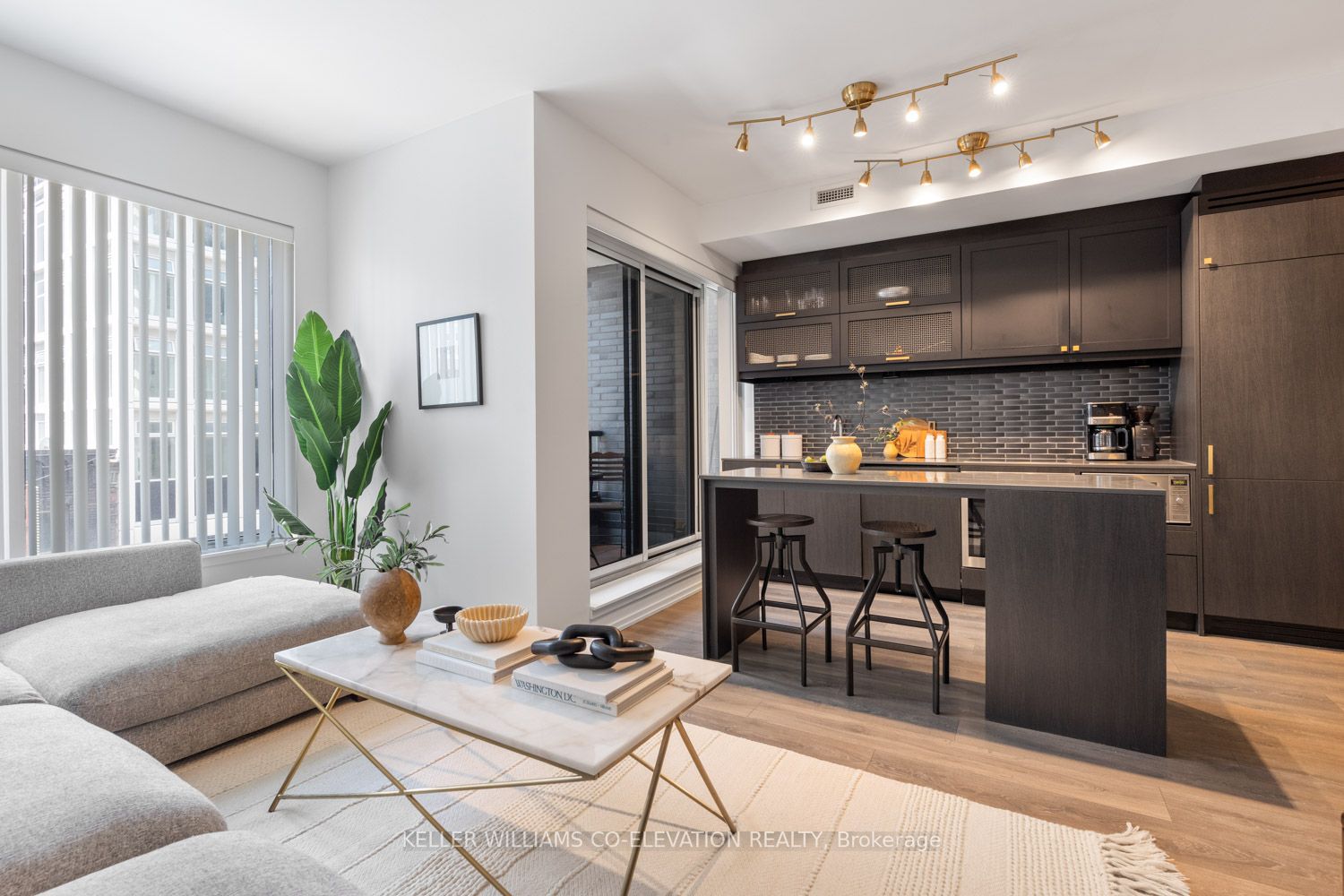 783 Bathurst St, #420