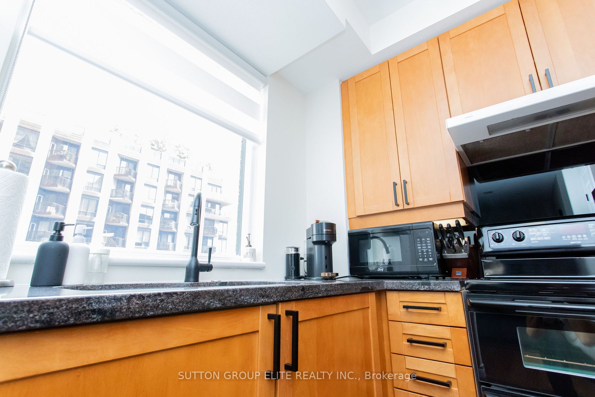 55 Bloor St E, #1907