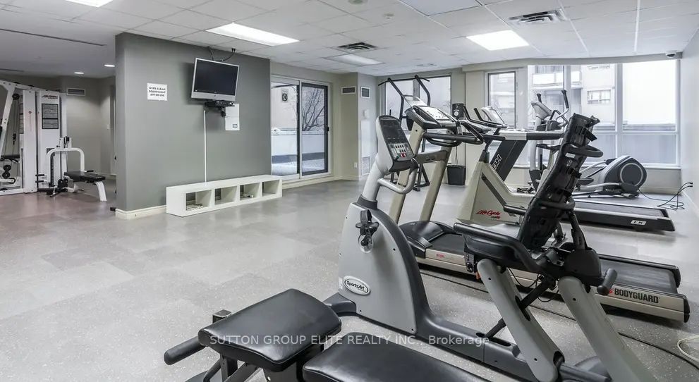 55 Bloor St E, #1907