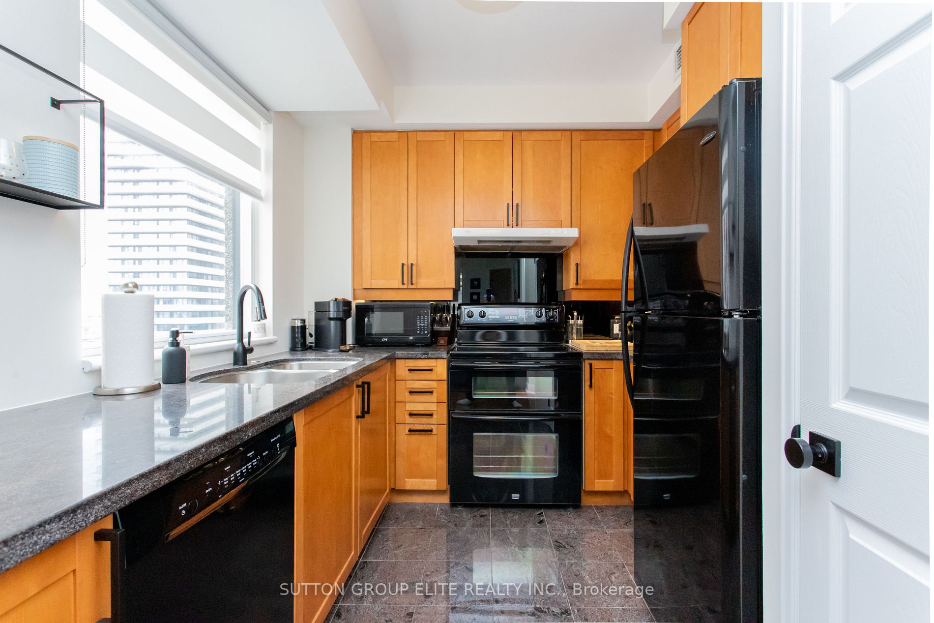 55 Bloor St E, #1907