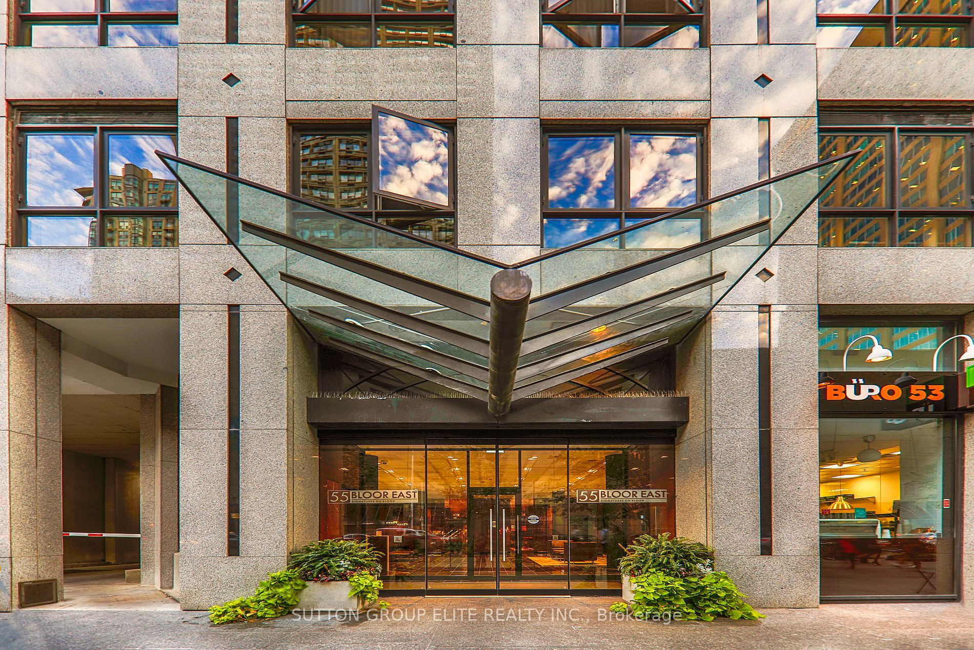 55 Bloor St E, #1907