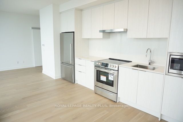 25 Richmond St E, #2416