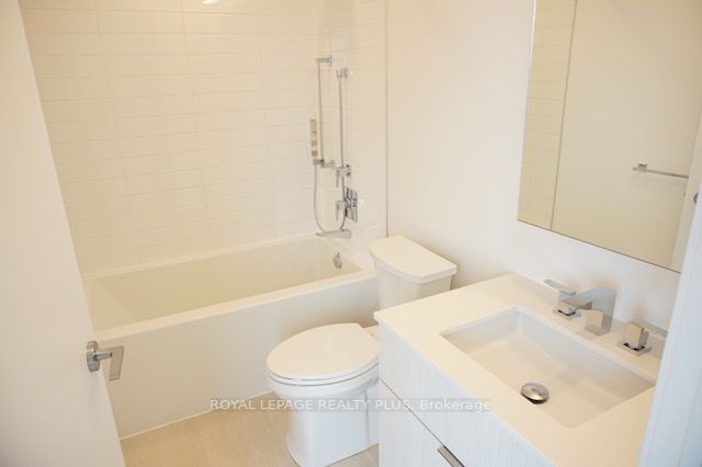 25 Richmond St E, #2416