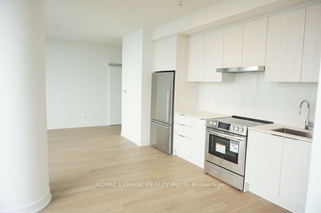 25 Richmond St E, #2416