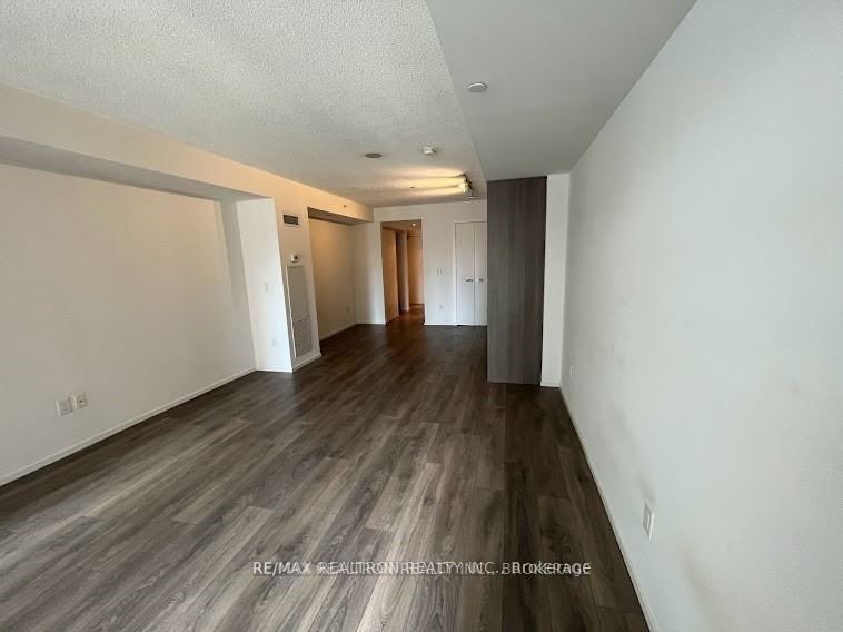 159 Dundas St E, #602