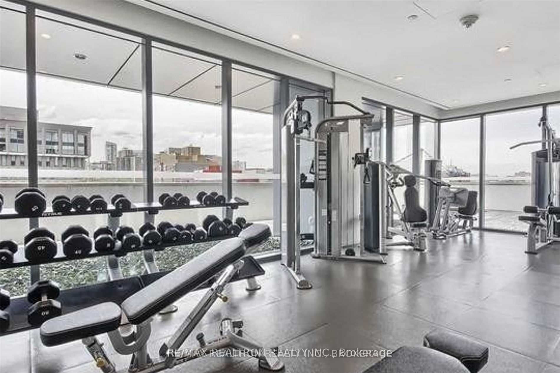 159 Dundas St E, #602