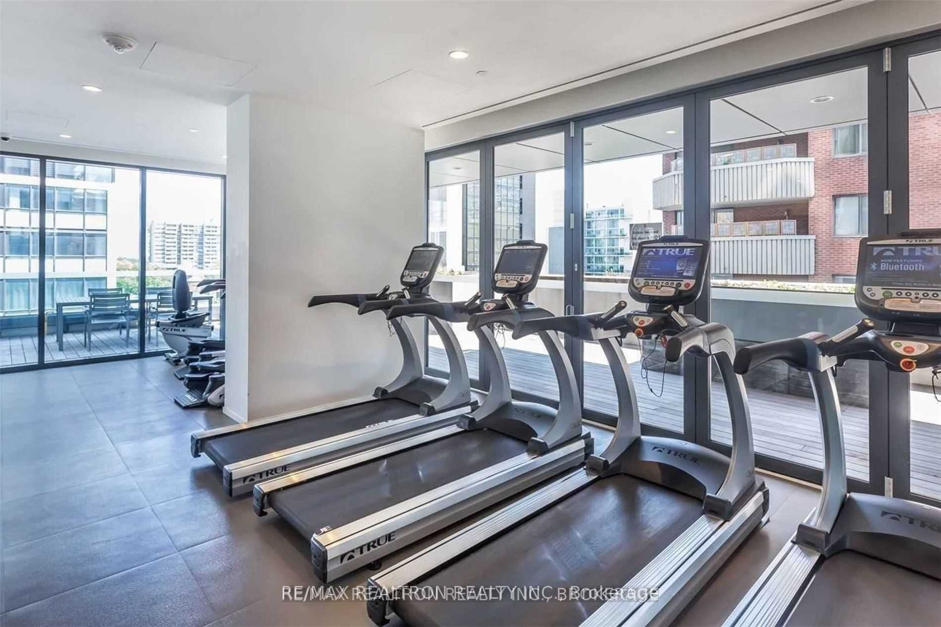 159 Dundas St E, #602