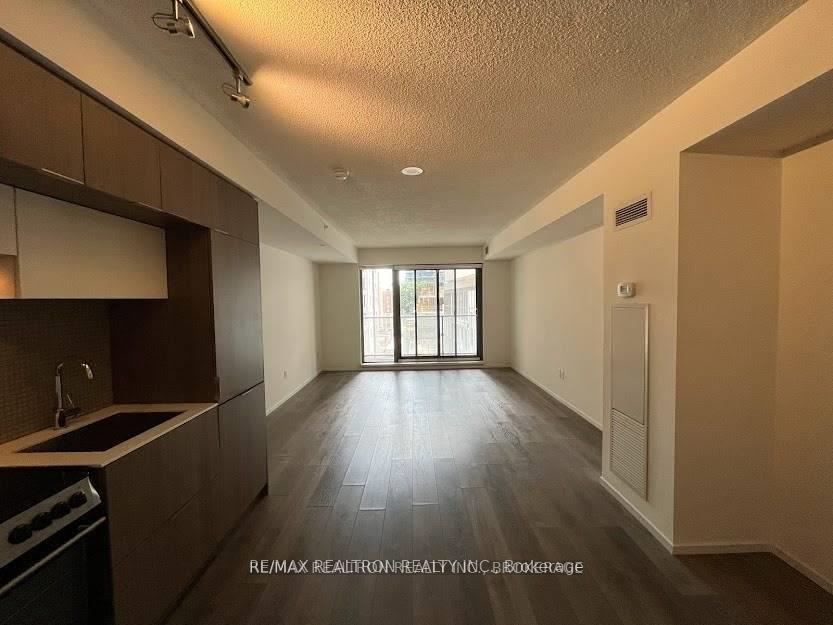 159 Dundas St E, #602