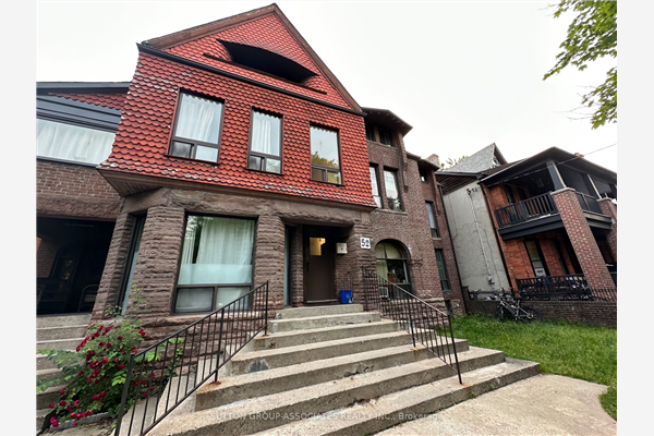 52 Metcalfe St, Toronto