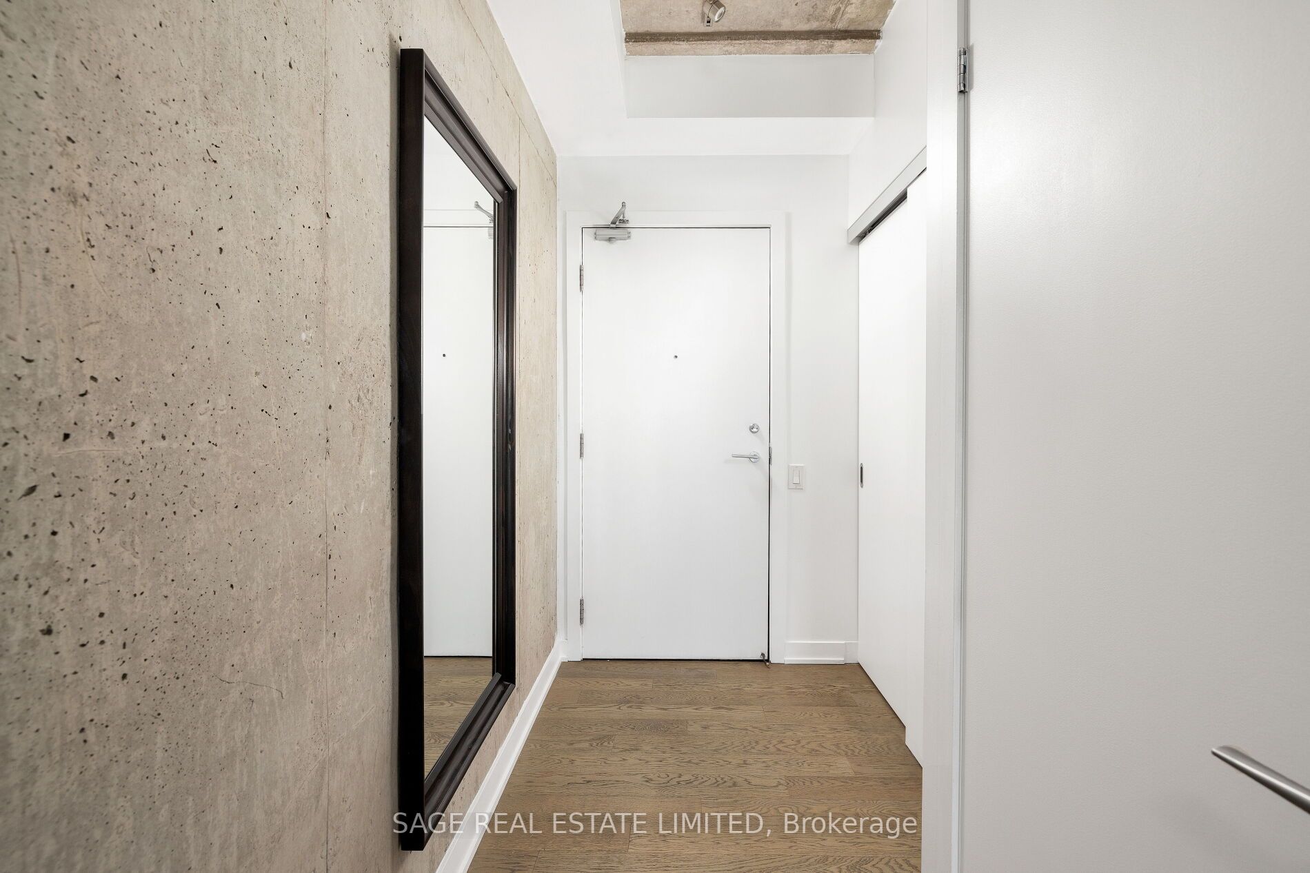 318 King St E, #1101