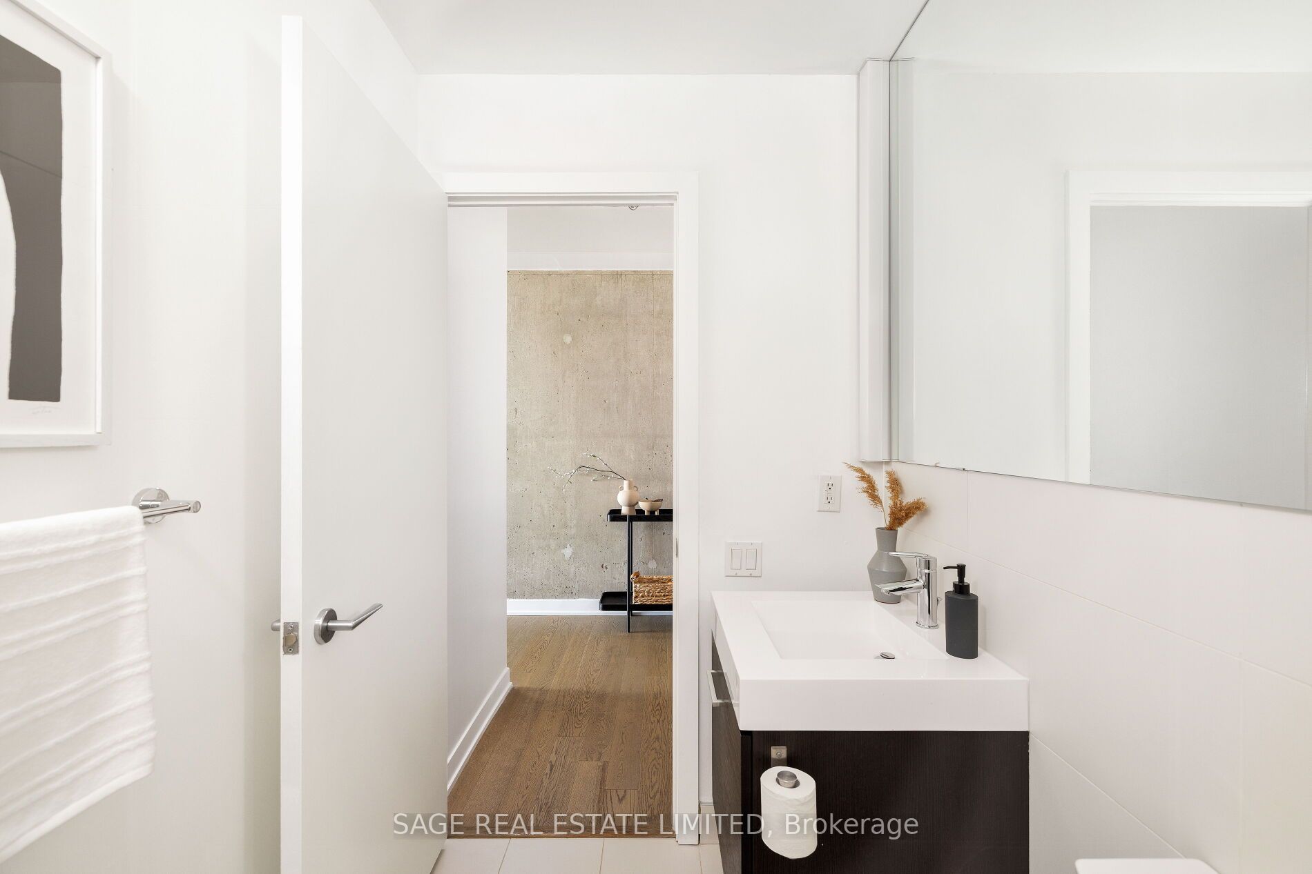 318 King St E, #1101