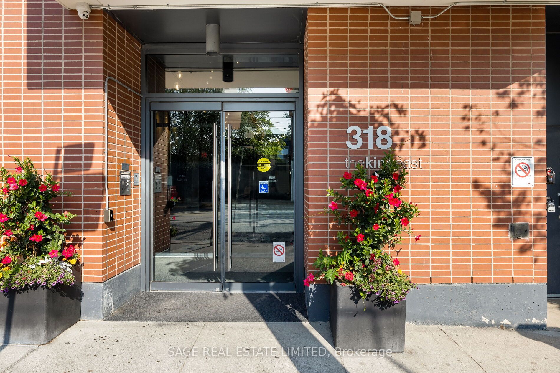318 King St E, #1101