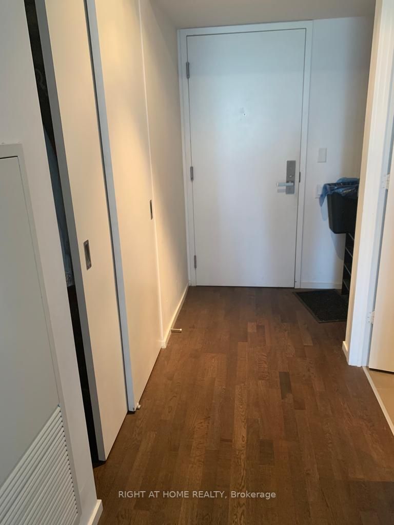 5 St. Joseph St, #1509