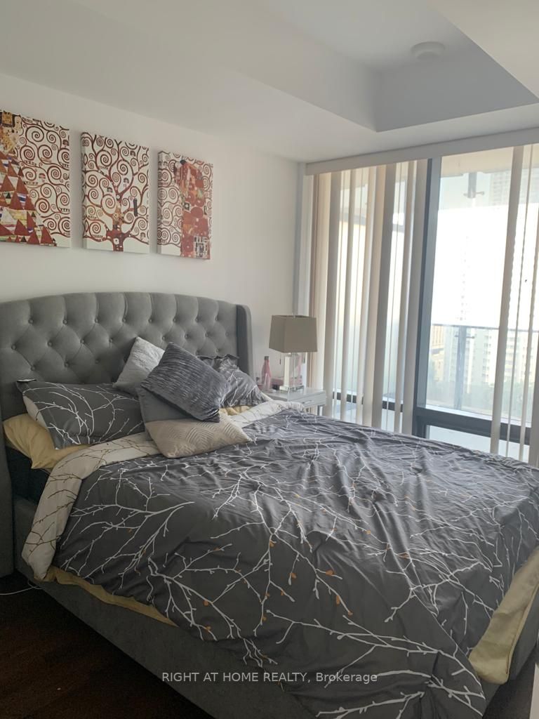 5 St. Joseph St, #1509