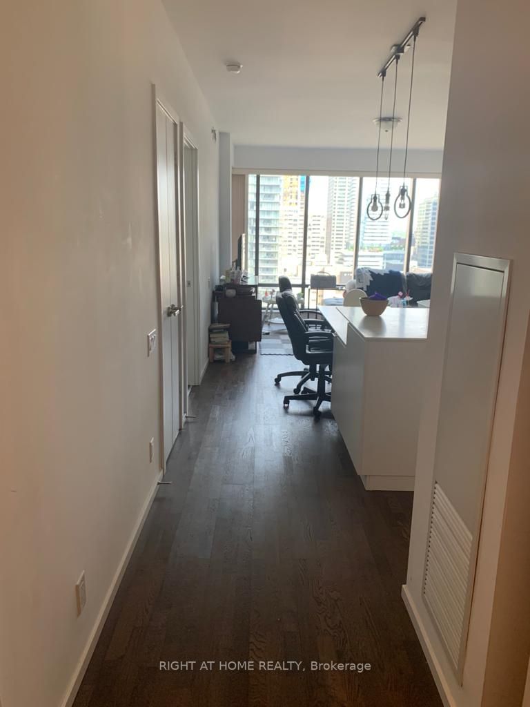 5 St. Joseph St, #1509